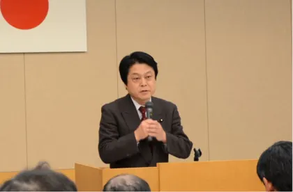 内山晃