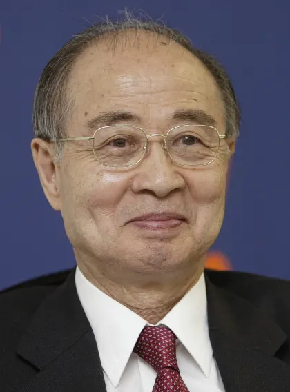 明石康