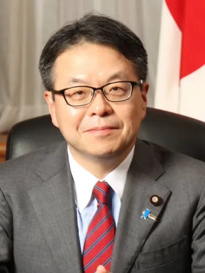 世耕弘成