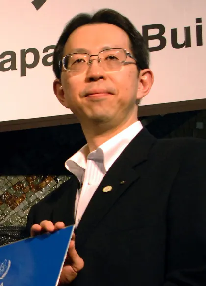 内堀雅雄