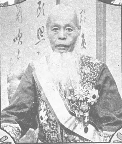 尾崎忠治