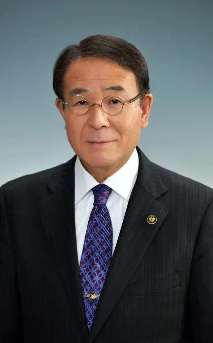 臂泰雄